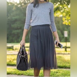 Banana Republic tulle pleated skirt